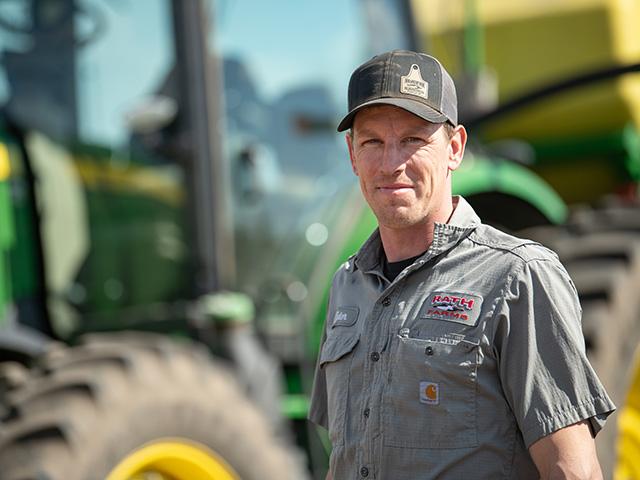 Kidney bean harvest starts soon for Tyler Rath, of Belgrade, Minnesota. He's one of the farmers reporting on crop conditions this year as part of DTN's View From the Cab feature.  (DTN photo by Joel Reichenberger)